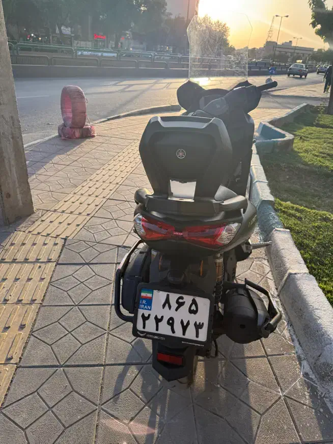 nmax|موتورسیکلت|اصفهان, احمدآباد|دیوار