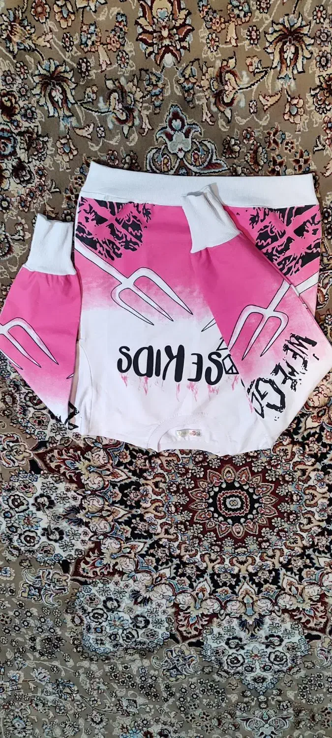 لباس بچگانه|لباس|گلپایگان, |دیوار