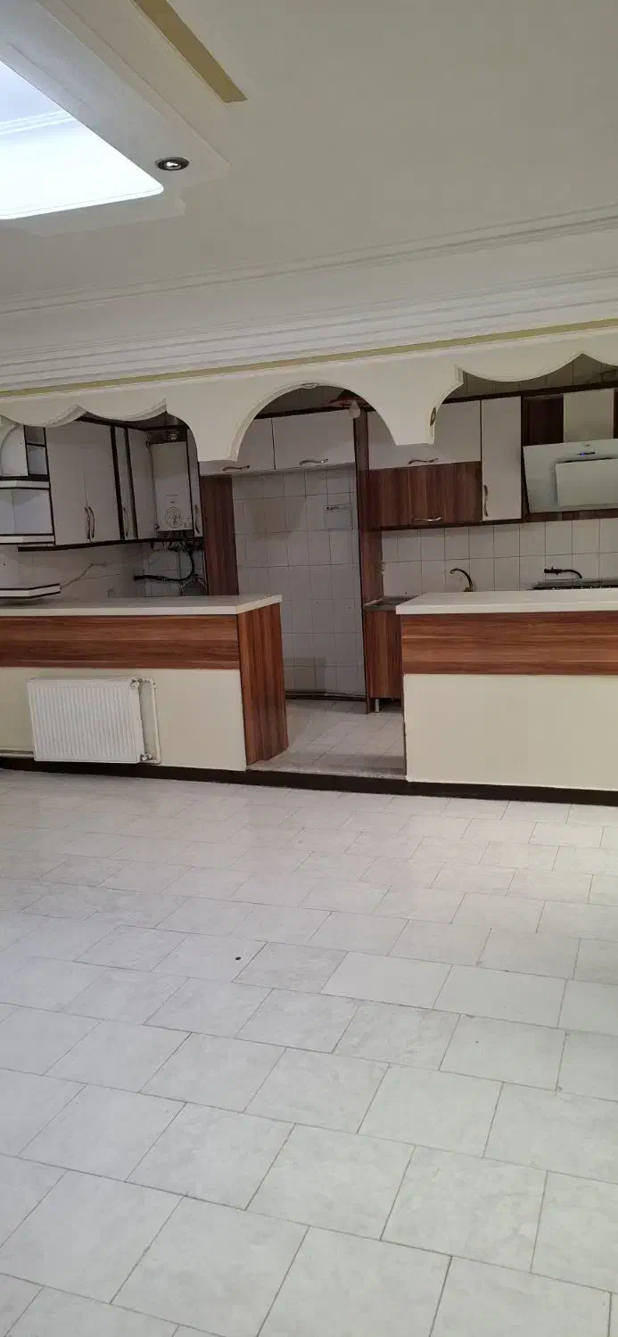 100 متر مسکونی دانشگاه تهران (۳ خواب با پارکینگ)