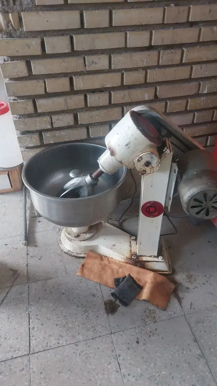 دستگاه خمیر گیر|سایر لوازم برقی|سلماس, |دیوار