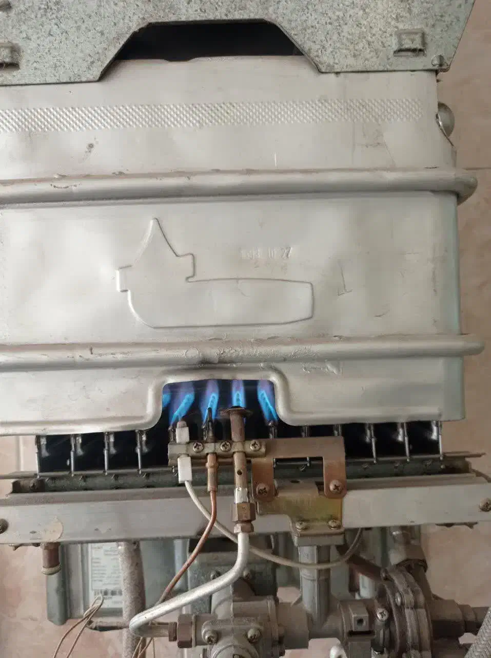 سرویس آبگرمکن و بخاری و تاسیسات کامل|خدمات پیشه و مهارت|ورامین, ورامین|دیوار