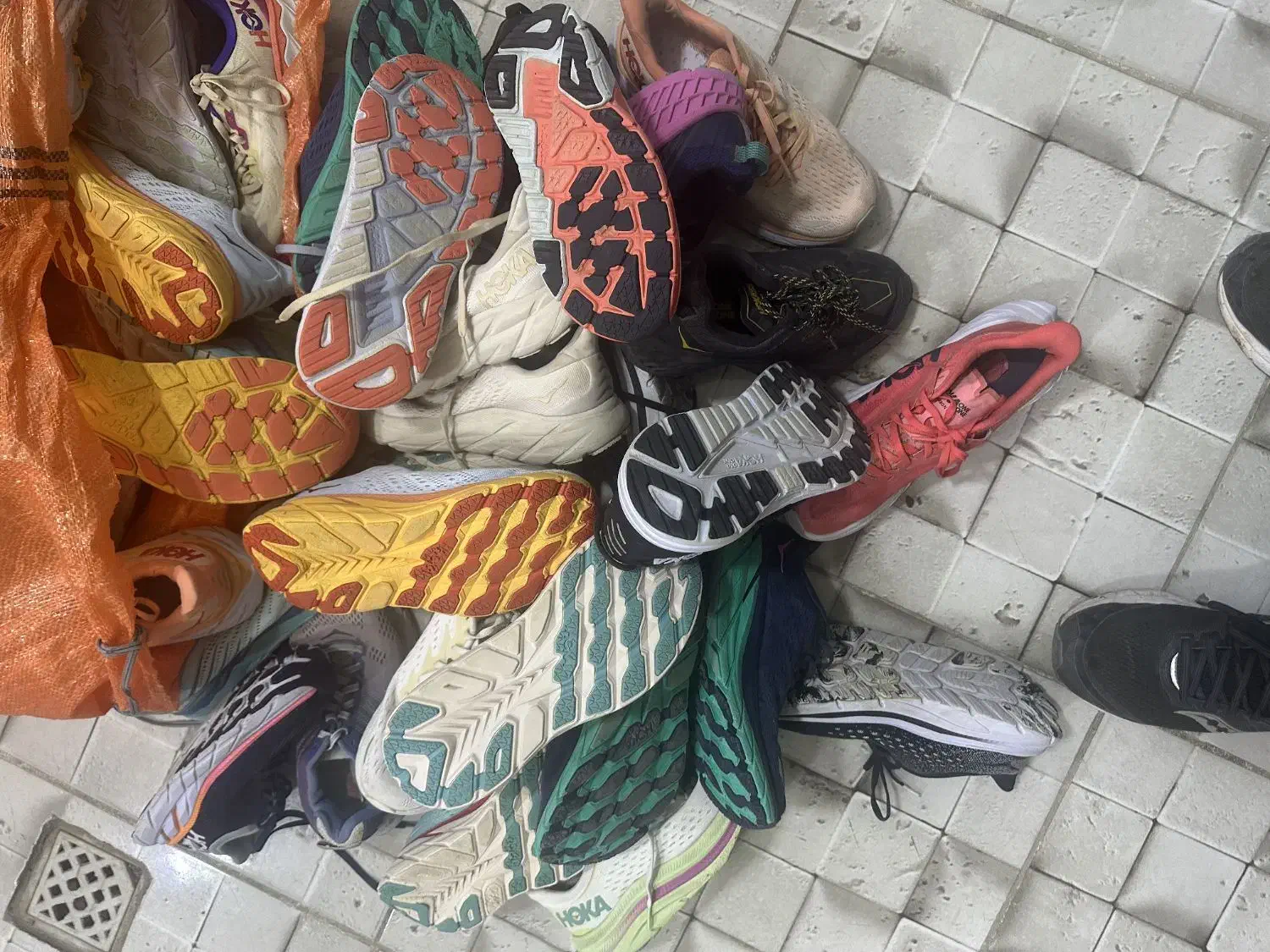 کفش ارجینال بە صورت جمله|کیف، کفش، کمربند|مریوان, |دیوار