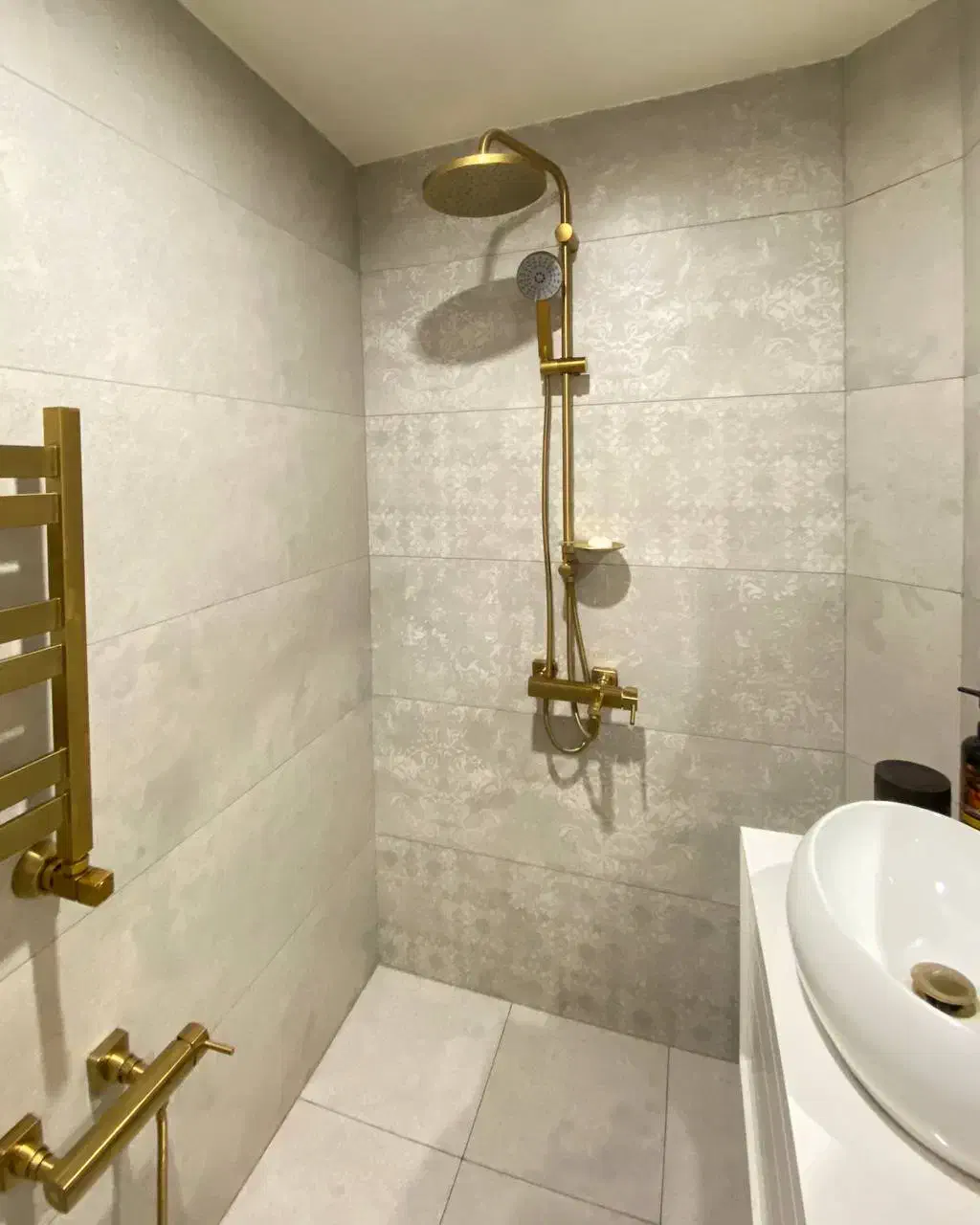 ۸۶ متر * تاپ لوکیشن مشاهیر * حیاط اختصاصی|فروش آپارتمان|تهران, سنائی|دیوار