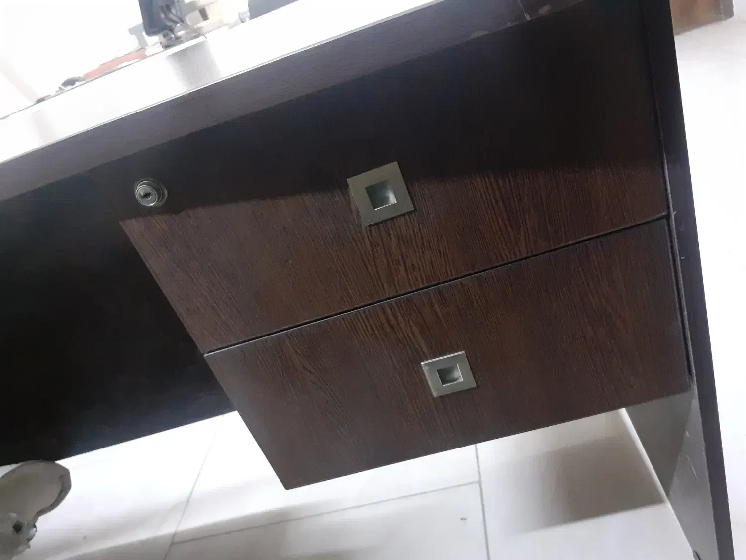 میز اداری|میز تحریر و کامپیوتر|برخوار, |دیوار