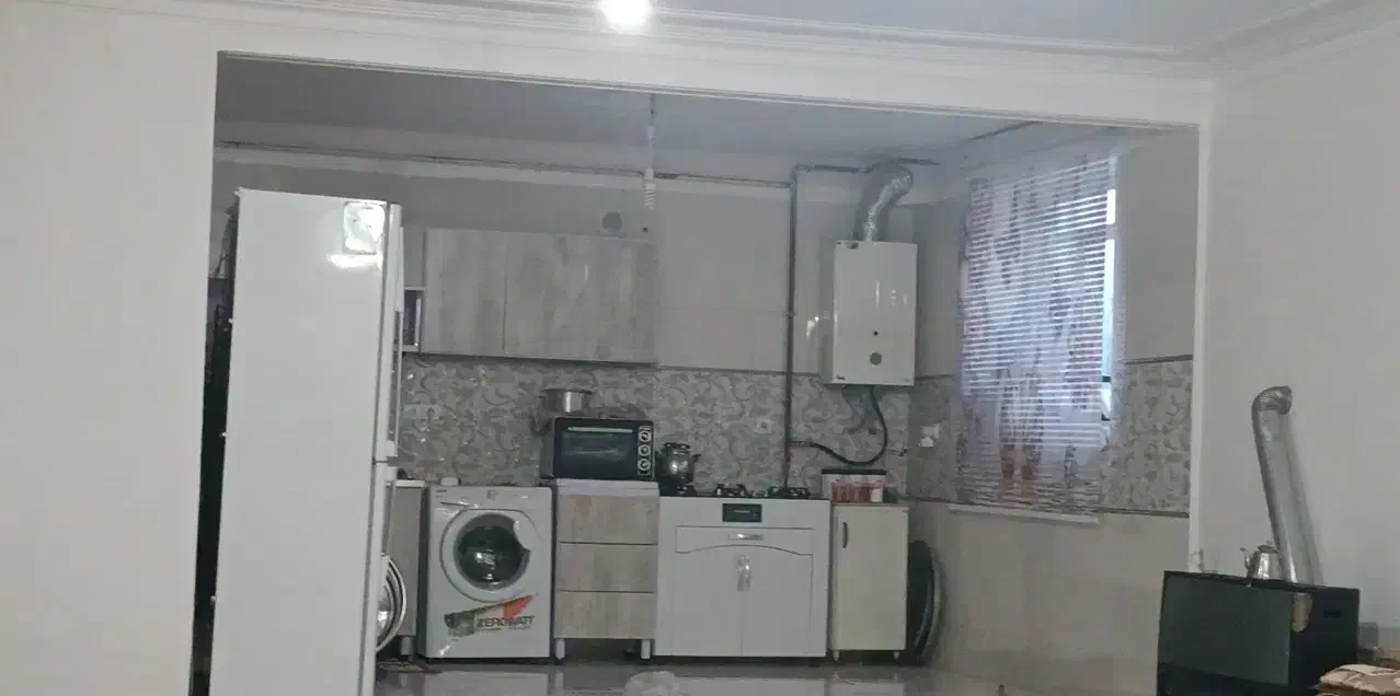 خانه‌ای تازه ساخت، بزرگ حیاط‌دار|فروش خانه و ویلا|بهار, |دیوار