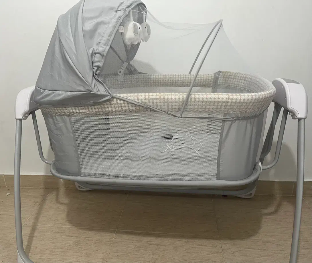 گهواره|اسباب و اثاث بچه|قشم, |دیوار