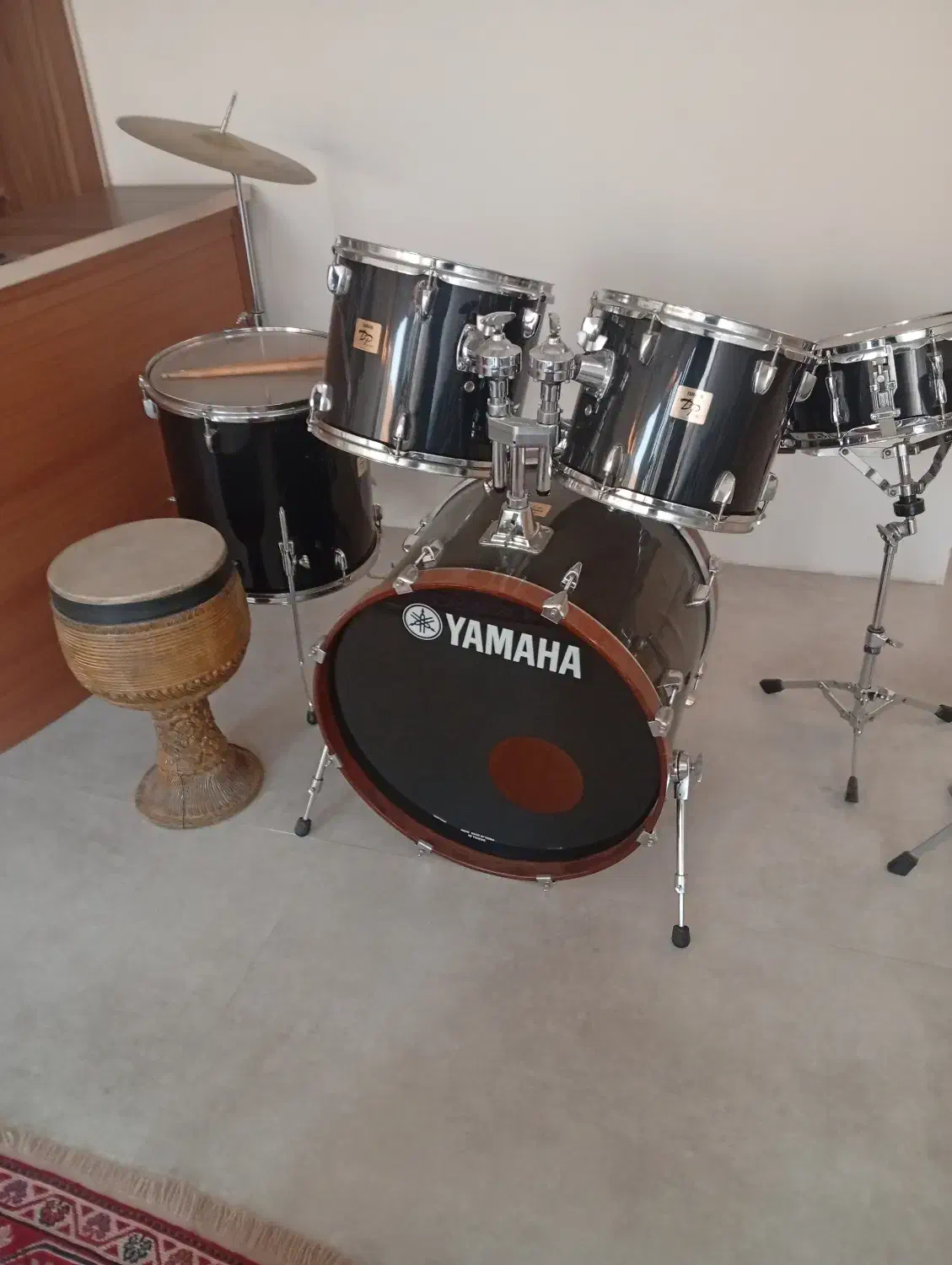 درام یاماها|درام و پرکاشن|رودهن, |دیوار