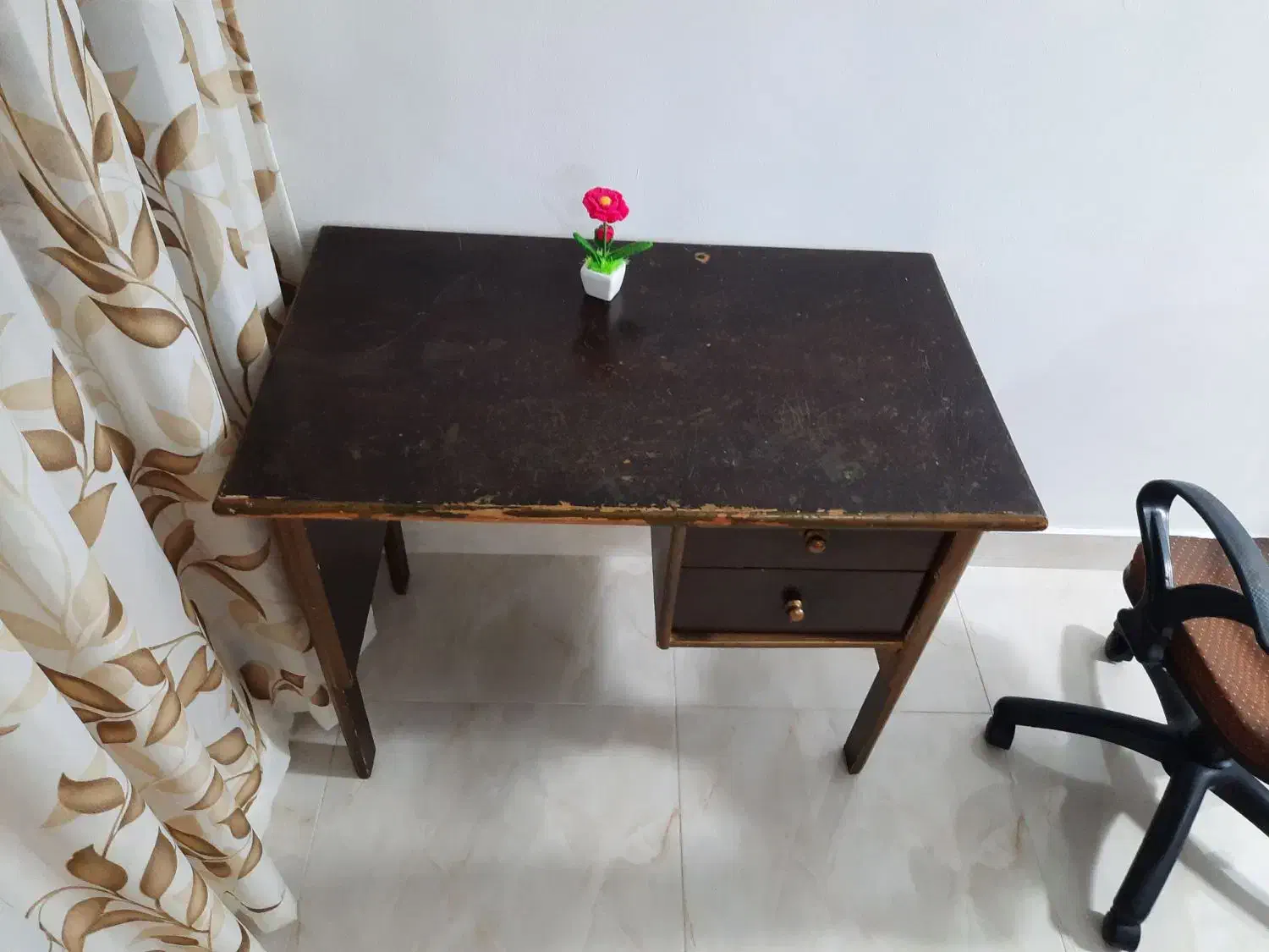 میزو صندلی|میز تحریر و کامپیوتر|سرخرود, |دیوار