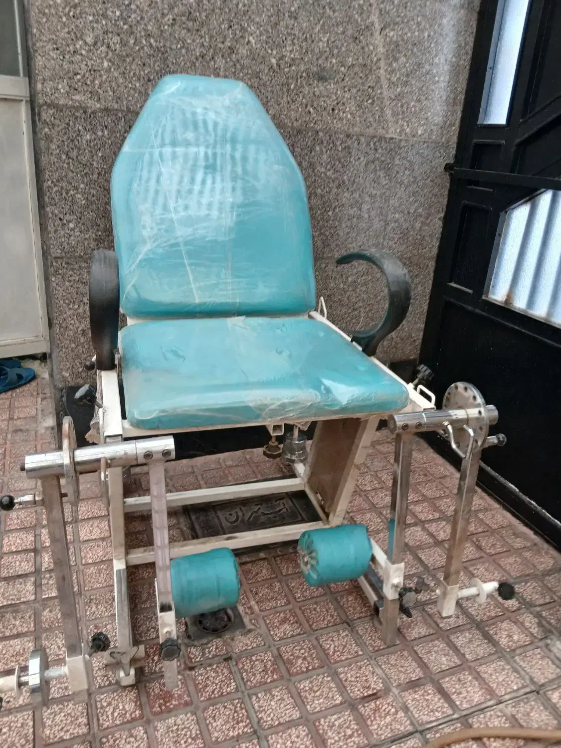 صندلی|صندلی و نیمکت|تهران, مقدم|دیوار