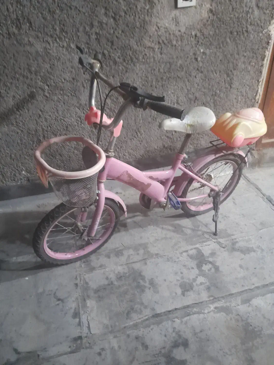 دوعدوچرخه|دوچرخه، اسکیت، اسکوتر|رباطکریم, رباطکریم|دیوار