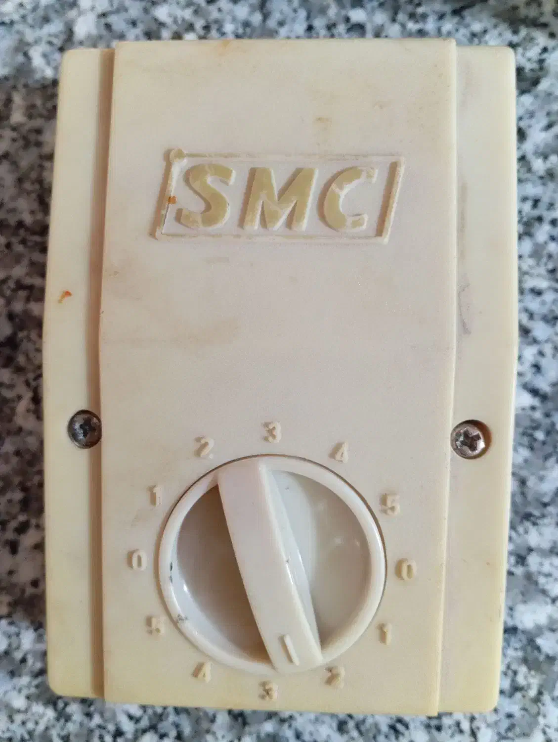 درجه پنکه|پنکه و تصفیهکنندهٔ هوا|برازجان, |دیوار