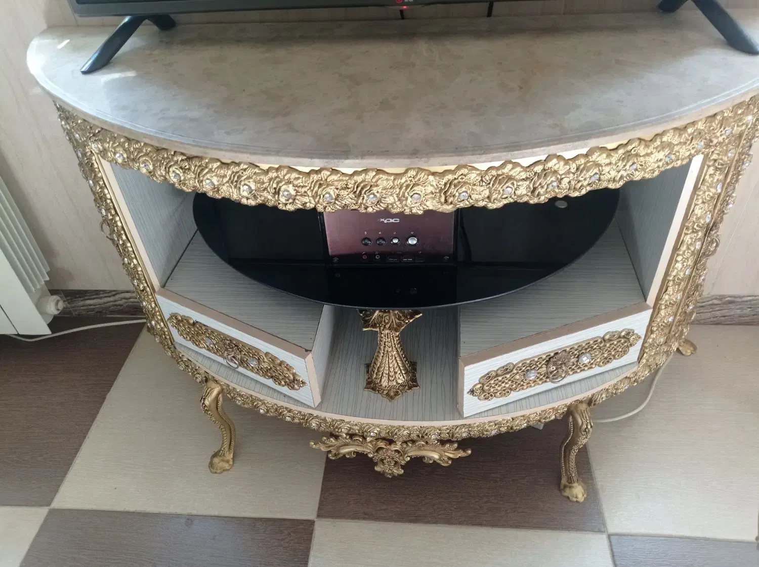 میز تلویزیون الیاژ در حد نو|میز تلویزیون|بانه, |دیوار