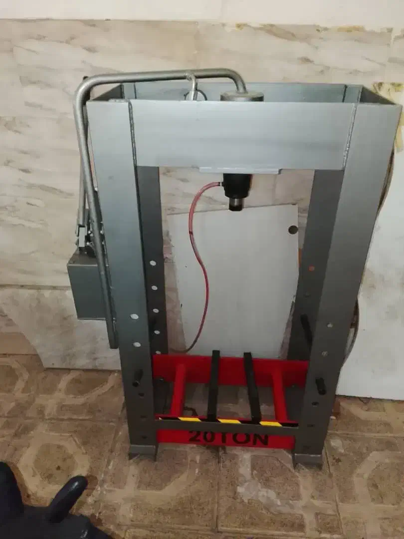 دستگاه پرس هیدرولیک ۲۰ تن|ماشین‌آلات صنعتی|تهران, جوادیه تهرانپارس|دیوار