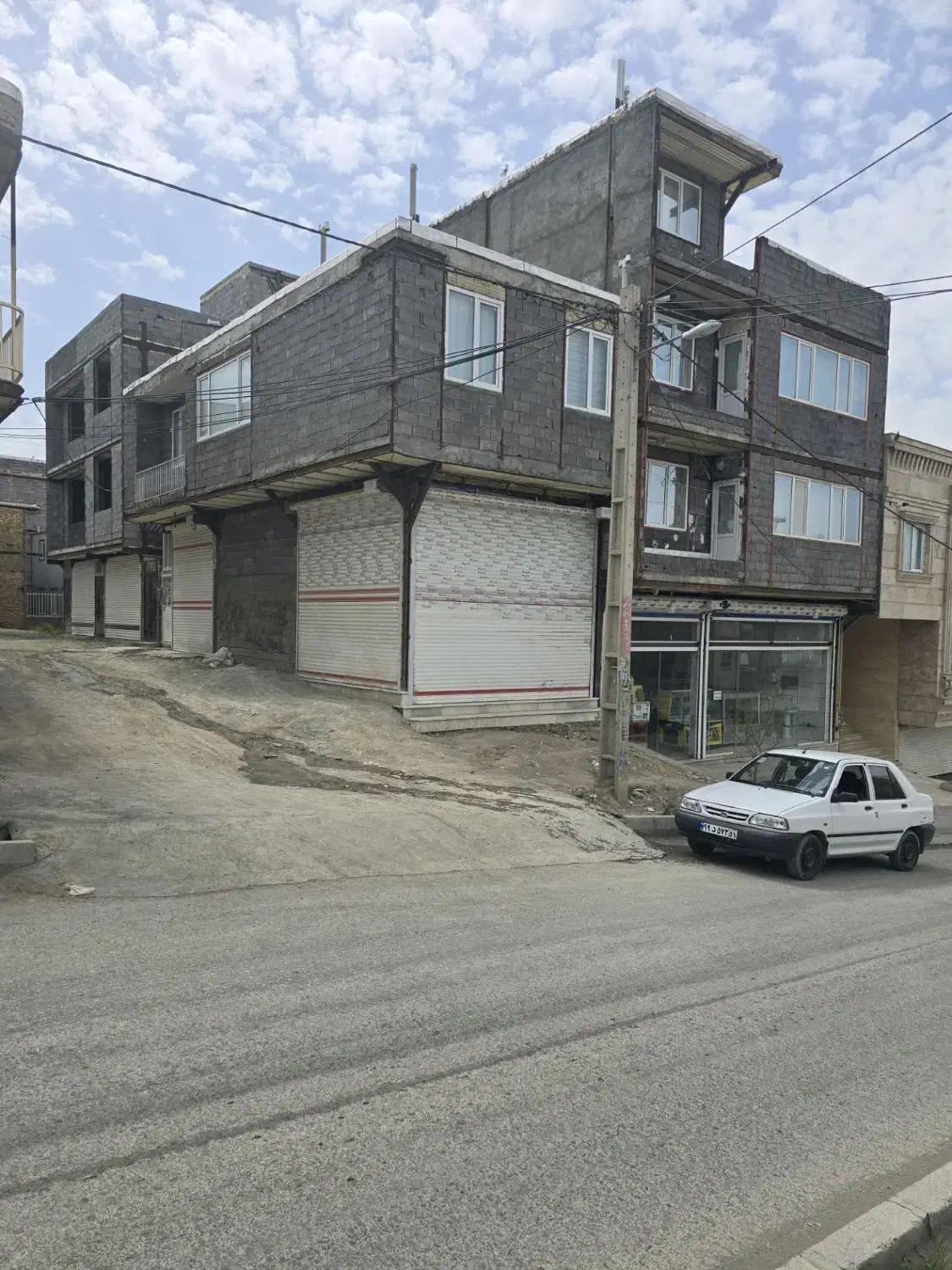 3طبقه /اول نایسر /عبور جدا/تجاری|فروش خانه و ویلا|سنندج, |دیوار