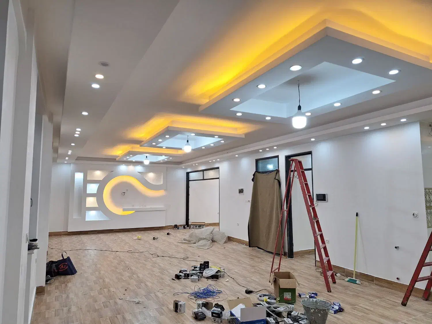 سیم کشی ساختمان وصنعتی|خدمات پیشه و مهارت|تبریز, |دیوار