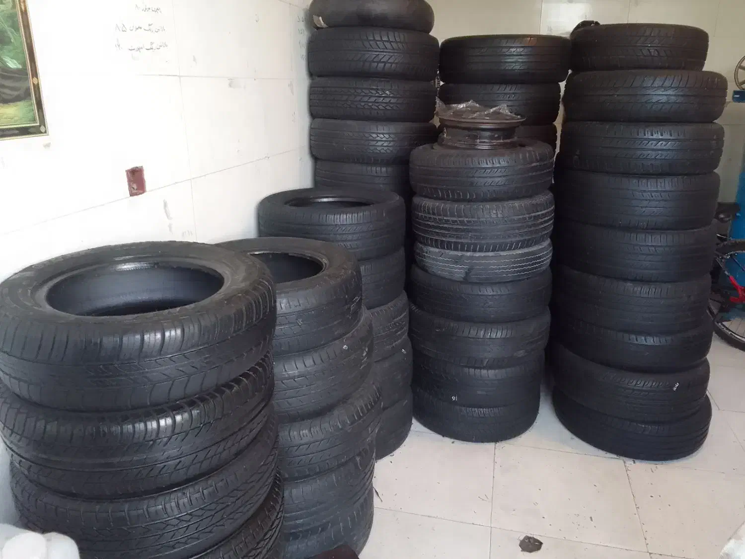لاستیک 185/65/15 و 205/6015 تعداد ۴۰ حلقه|قطعات یدکی و لوازم جانبی|شیراز, ده پیاله|دیوار