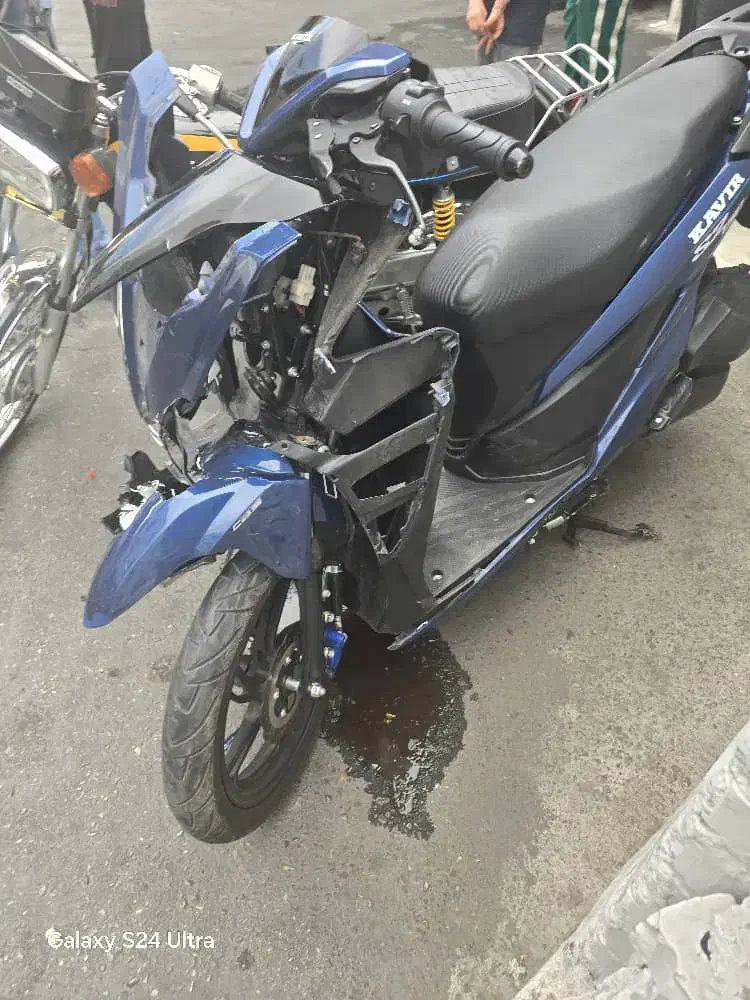 کیلیک تصادفی|موتورسیکلت|قدس, شهر‌قدس|دیوار