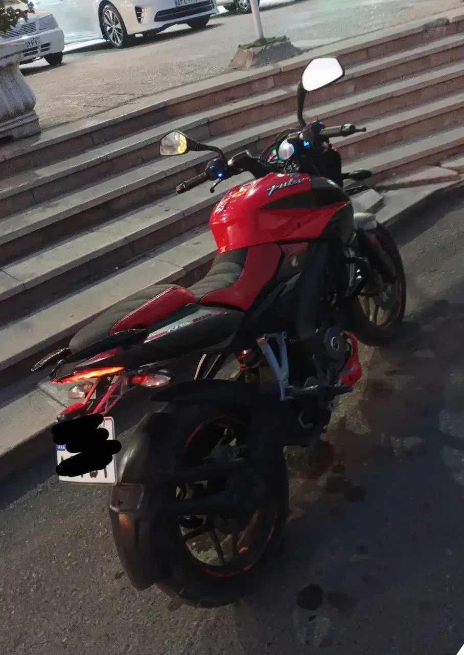 ان اس ns 200|موتورسیکلت|تهران, شهرک ولیعصر جنوبی|دیوار