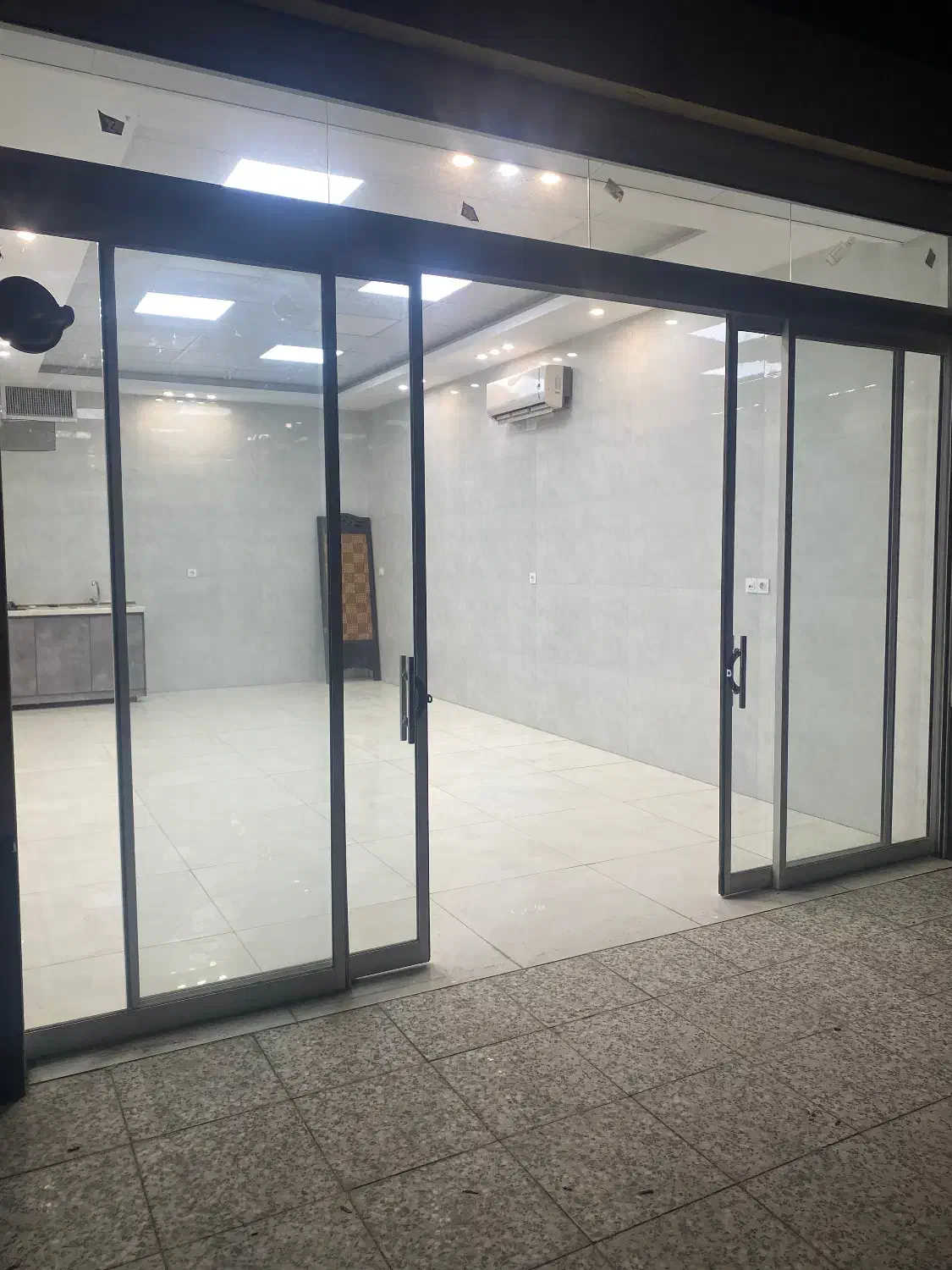 اجاره مغازه|اجارهٔ مغازه و غرفه|یزد, |دیوار