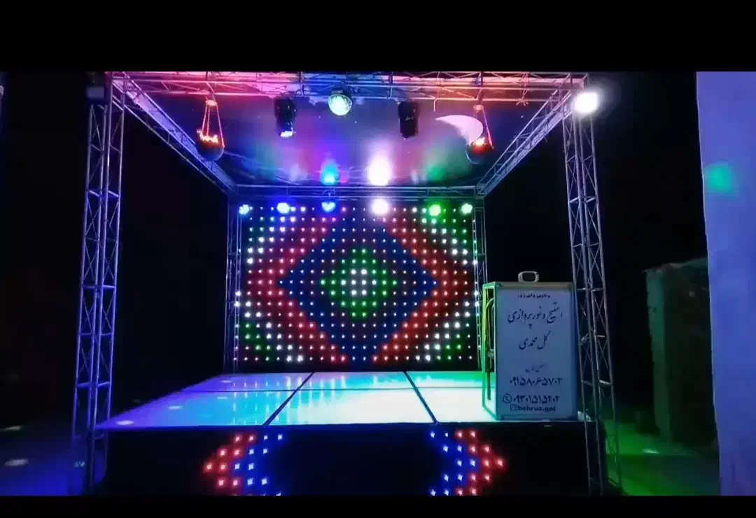 دو عدد دستگاه استیج عروسی شیشه ای وپیکسلی کاملا نو|خدمات پذیرایی، مراسم|قوچان, |دیوار