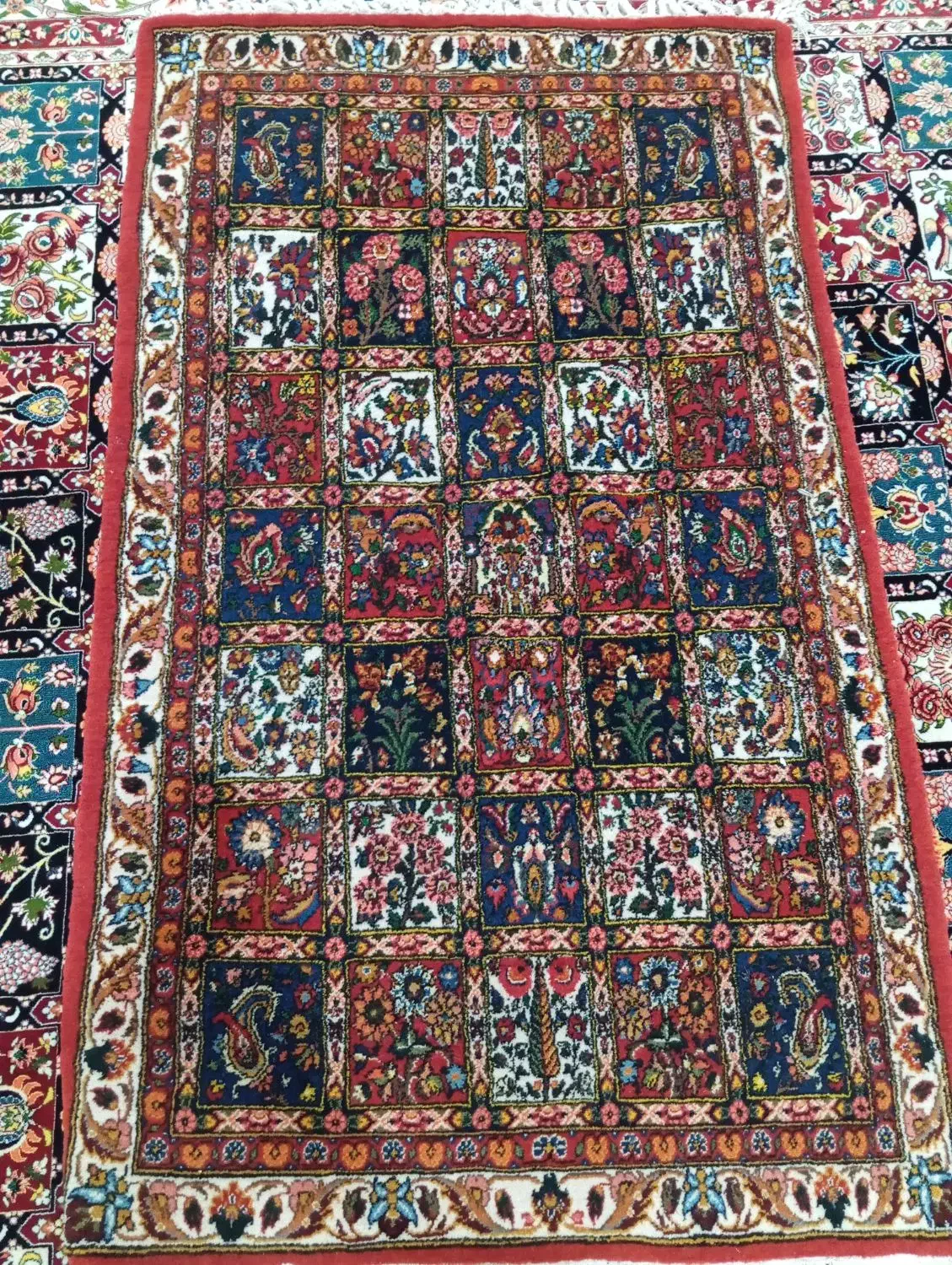 قالی دست باف خشتی یک در یک و نیم|فرش|فارسان, |دیوار