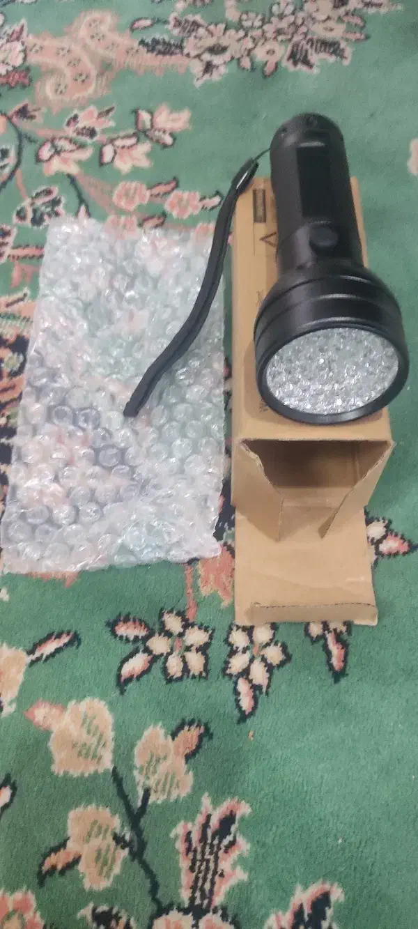 چراغ قوه یو وی|کوهنوردی و کمپینگ|املش, |دیوار