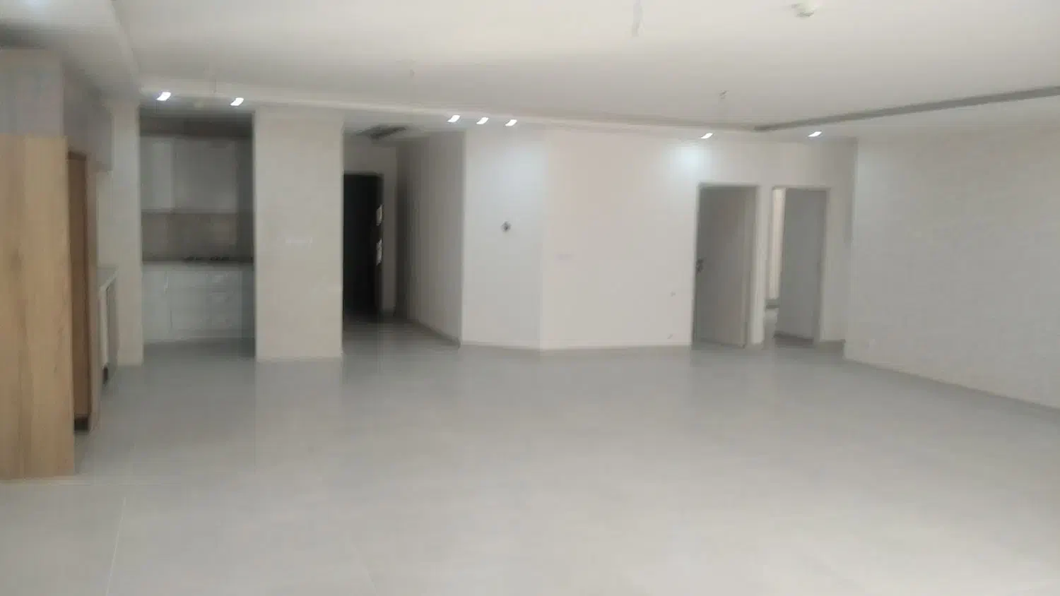 اجاره آپارتمان نوساز طبرستان 165متر طبقه اول نما|اجارهٔ آپارتمان|ساری, |دیوار