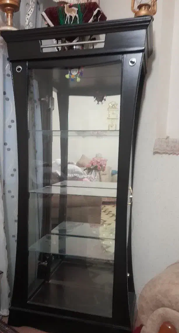 ویترین تمیزوسالم|بوفه، ویترین، کنسول|شاهین‌شهر, گزبرخوار|دیوار