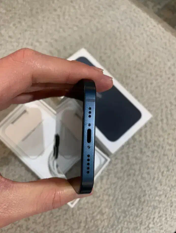 ایفون 13 نرمال|موبایل|اصفهان, برازنده|دیوار