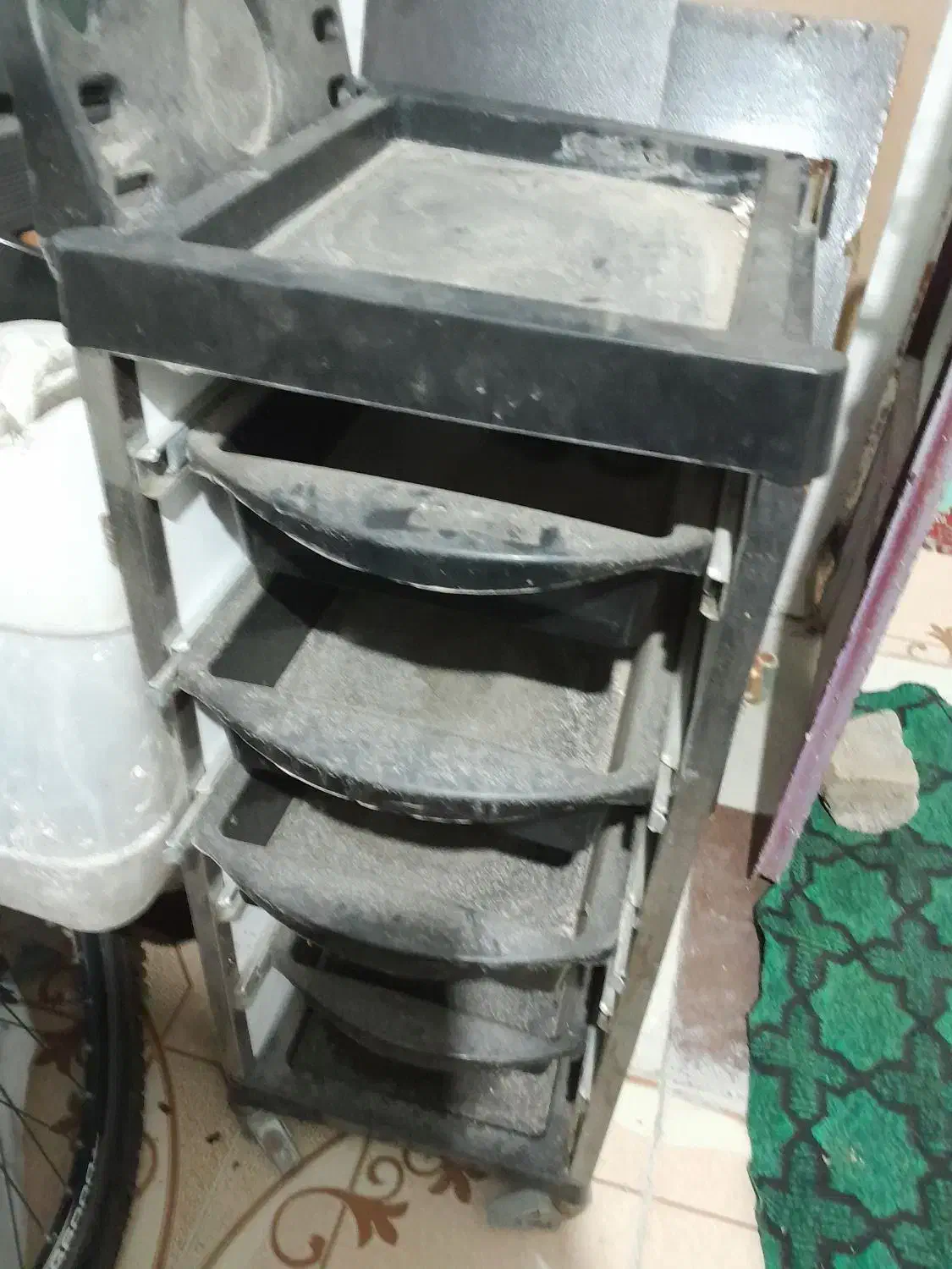 حراج کتانی  بهس سا دلیل  جمع آوری مغازه کابشن  سا|حراج|منجیل, |دیوار