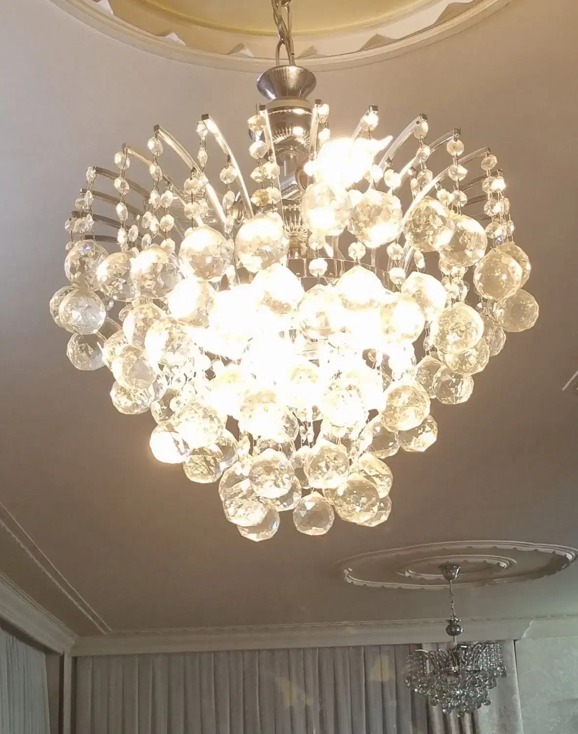 یک جفت لوستر درحد نو|لوستر و چراغ آویز|اصفهان, خانه اصفهان|دیوار