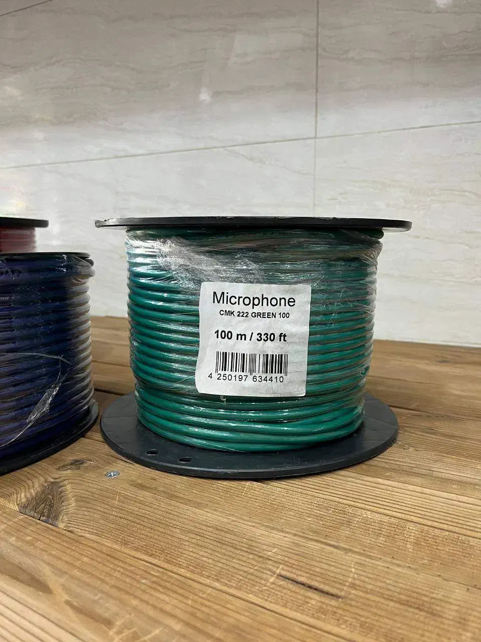 کابل میکروفن|صوتی و تصویری|اصفهان, خلجا|دیوار