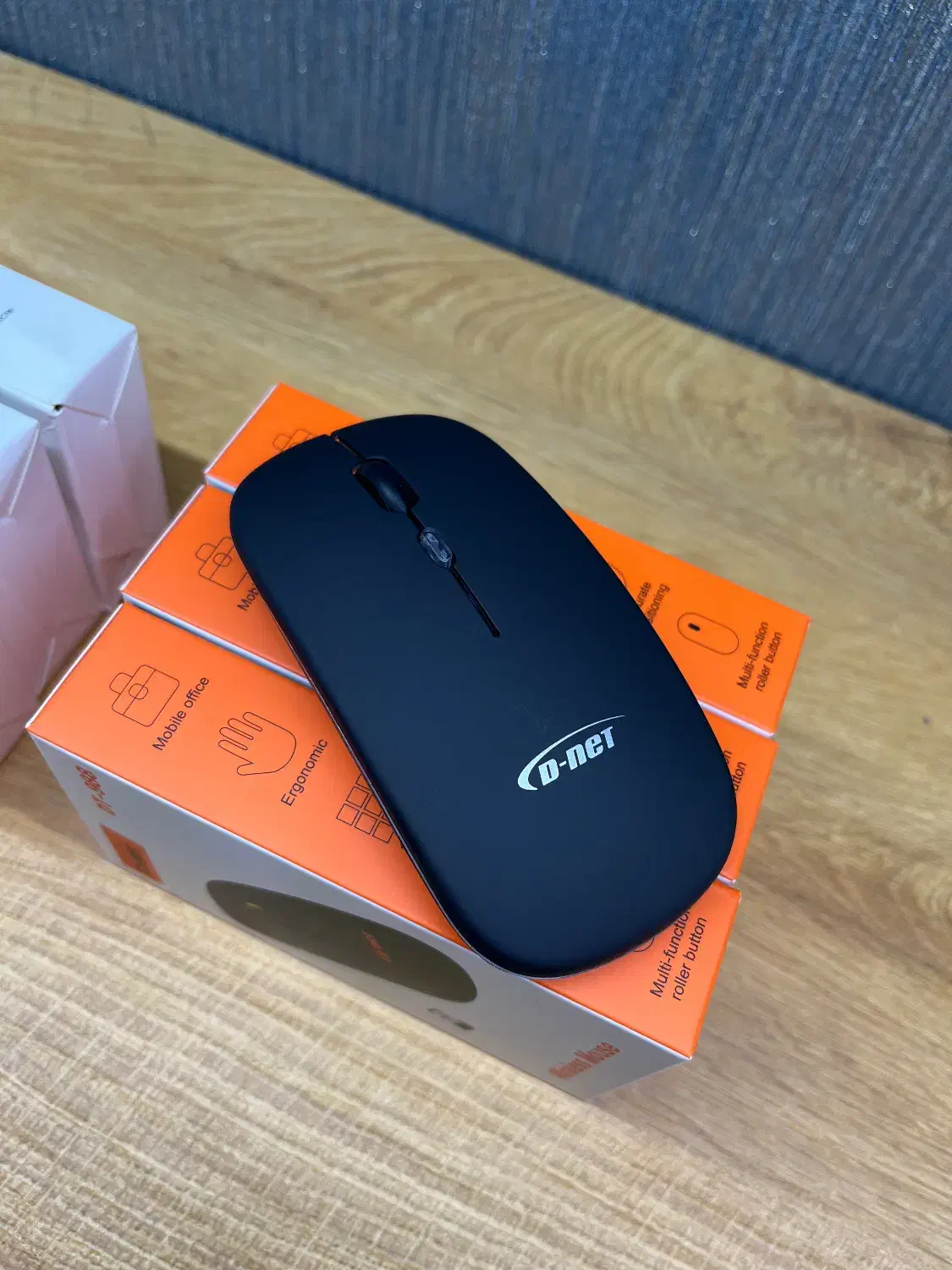 موس لپتاپ بلوتوثی شارژی RGB مدل شیشه ای و ساده|قطعات و لوازم جانبی رایانه|قم, حاج زینل|دیوار