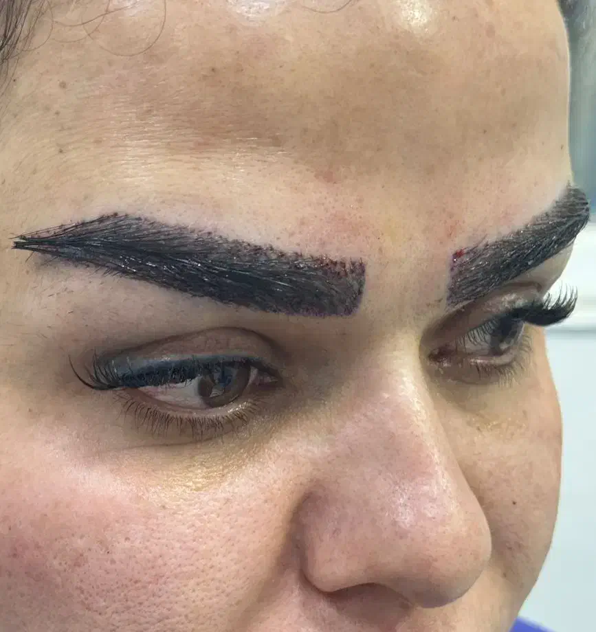 کاشت ابرو|خدمات آرایشگری و زیبایی|شیراز, زرگری|دیوار