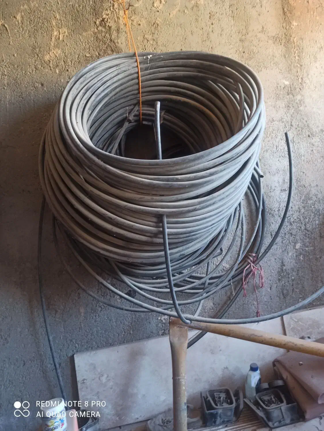 لوله های آبیاری قطره ای با شیر ها و لوله آهنی و پل|مصالح و تجهیزات ساختمان|نیشابور, چمبران|دیوار