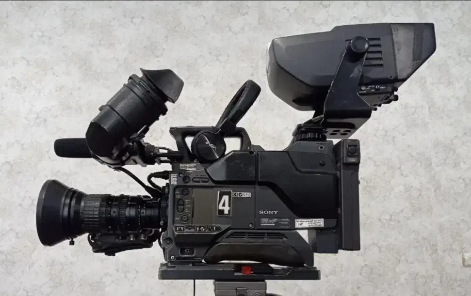 دوربین پرتابل صدا وسیما|دوربین عکاسی و فیلم‌برداری|چهاردانگه (تهران), |دیوار