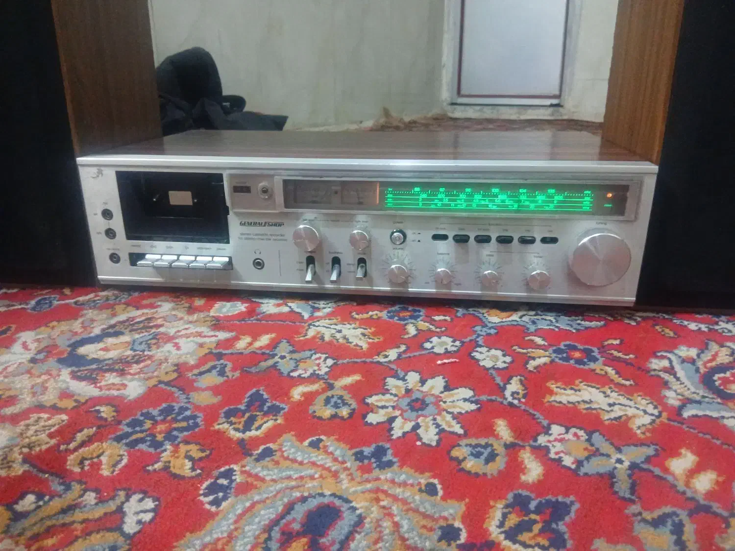 رادیو ضبط همرا با دوعدد بلند گوه|کلکسیون اشیاء عتیقه|مشهد, شهرک مهر آباد|دیوار