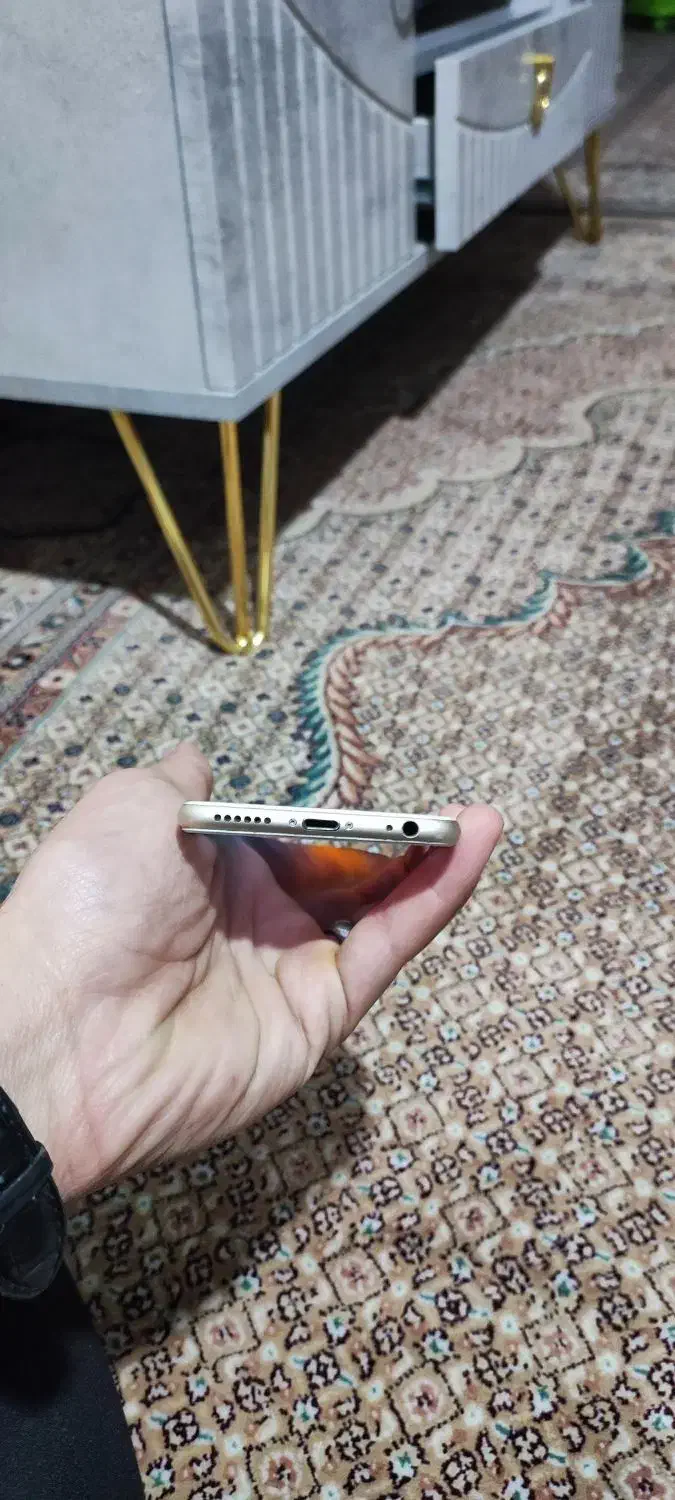 اپل iPhone 6s با حافظهٔ ۶۴ گیگابایت|موبایل|سراب, |دیوار