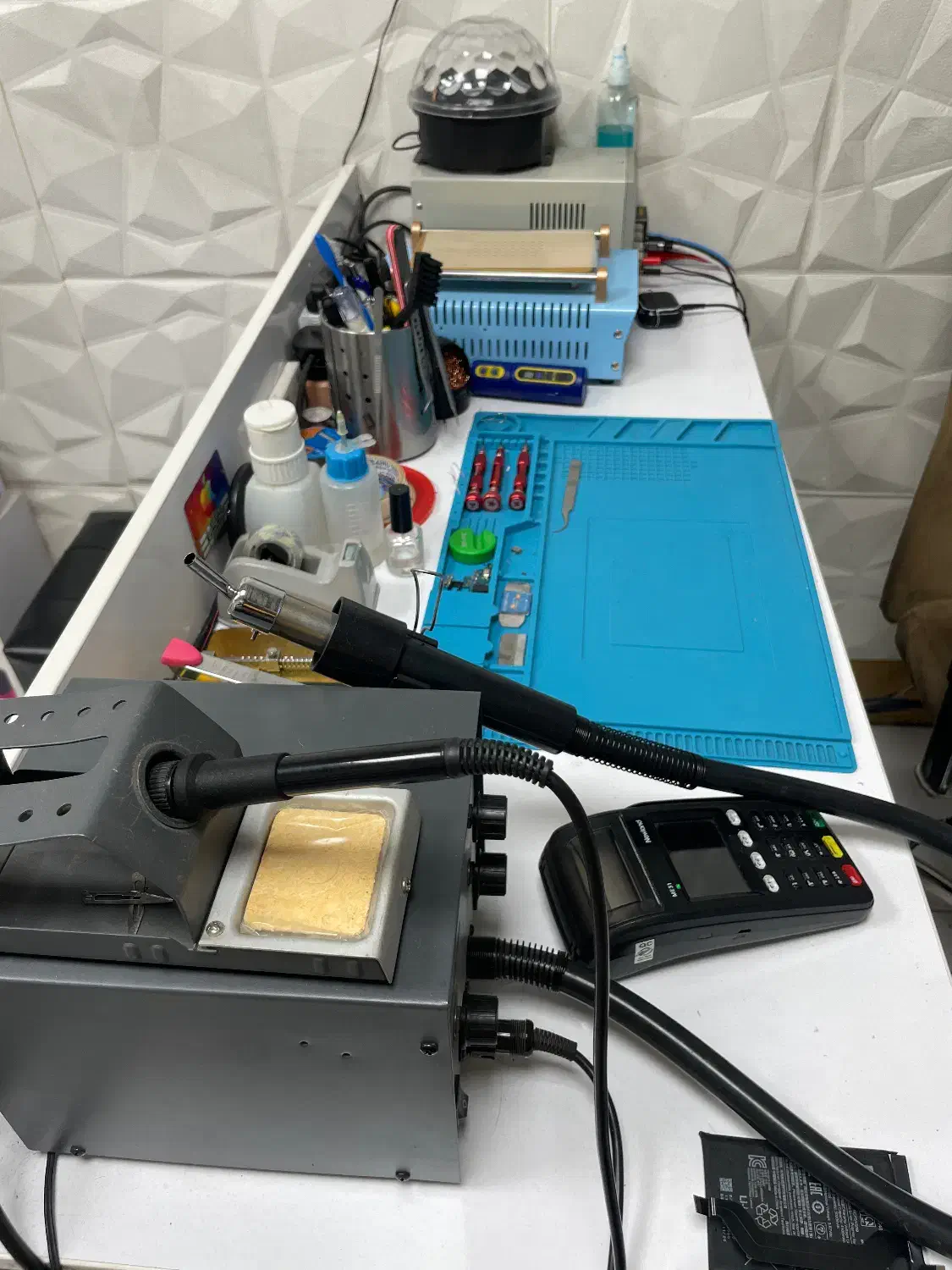 تعمیرات فوری و ۳۰ دقیقه ای گوشی موبایل شما|خدمات رایانه‌ای و موبایل|تهران, پونک|دیوار