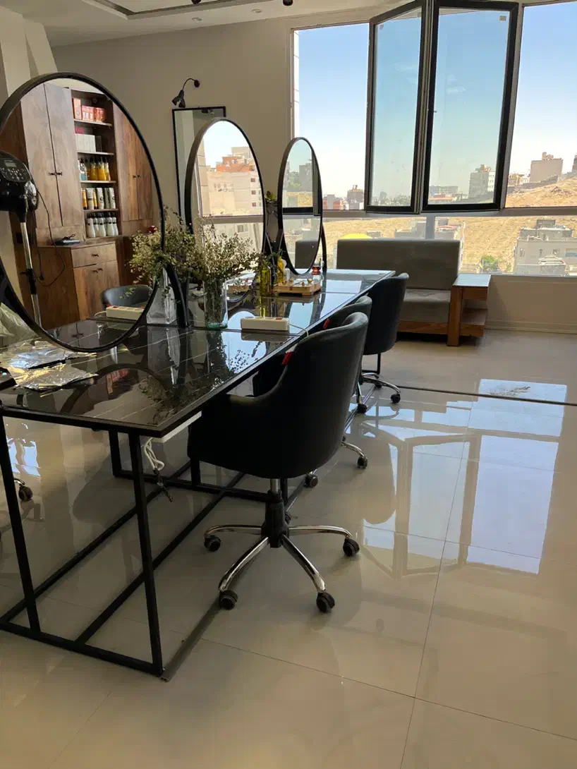 اجاره لاین در سالن زیبایی واقع در هاشمیه|اجارهٔ مغازه و غرفه|مشهد, نیروی هوایی|دیوار