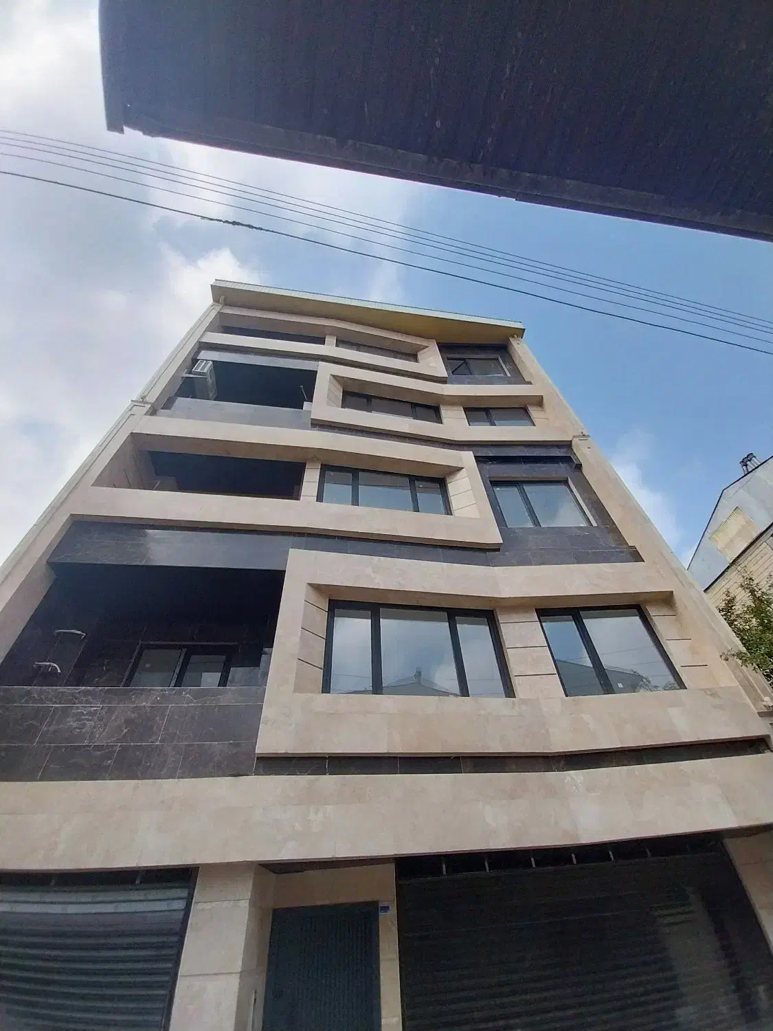 کلید نخورده ۱۴۰ متری سند ،خیابان بوسار و صابرین|فروش آپارتمان|رشت, بوسار|دیوار