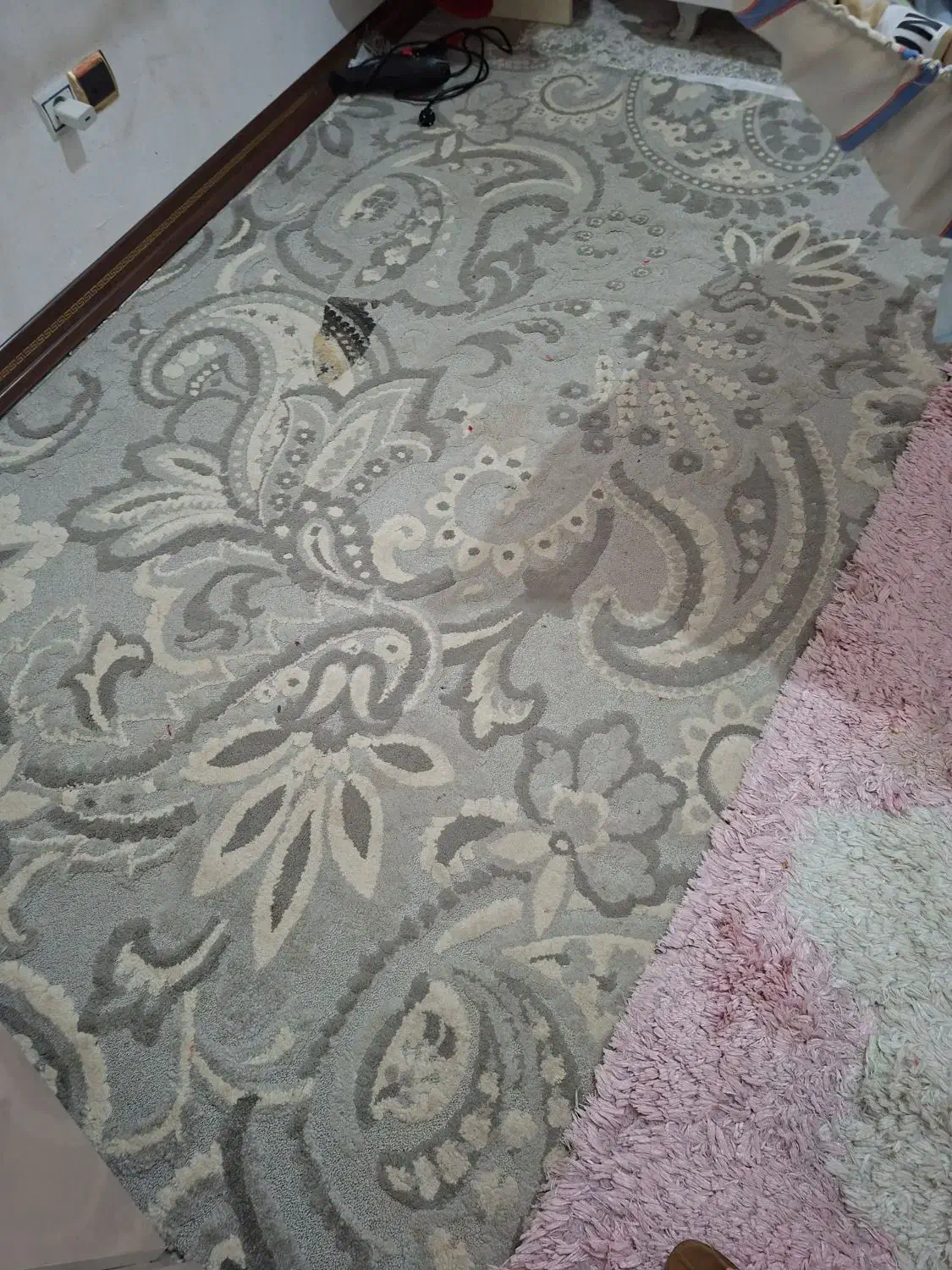 فرش ۱۲ متری و ۲ عدد ۶ متری|فرش|گلبهار, شهر جدید گلبهار|دیوار