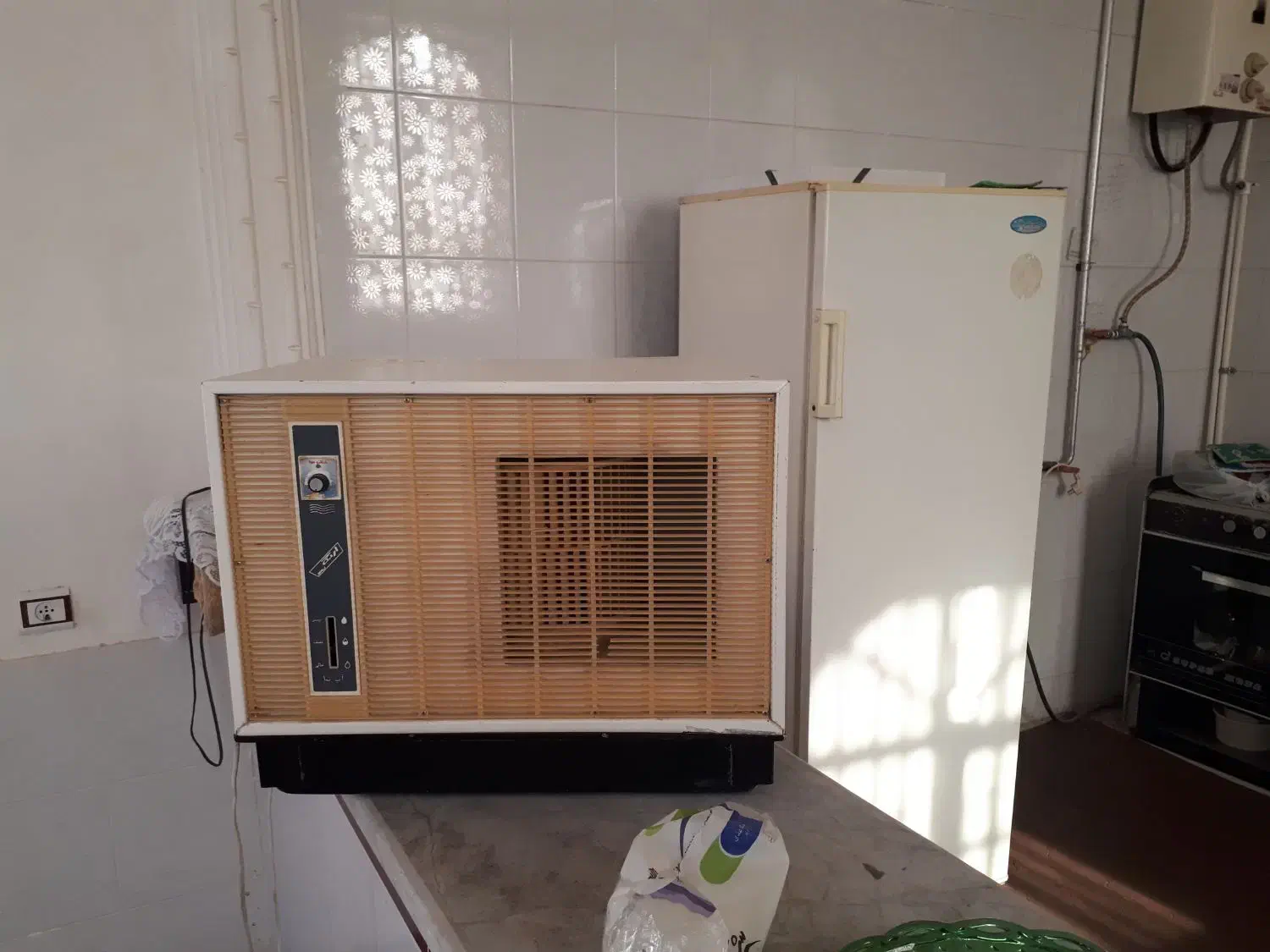 بخاری مبل یخچال قدیمی|یخچال و فریزر|کاشمر, |دیوار