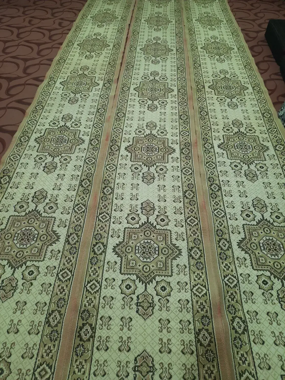 موکت فرشی پله سالم ودرحدنو|فرش|ارومیه, |دیوار