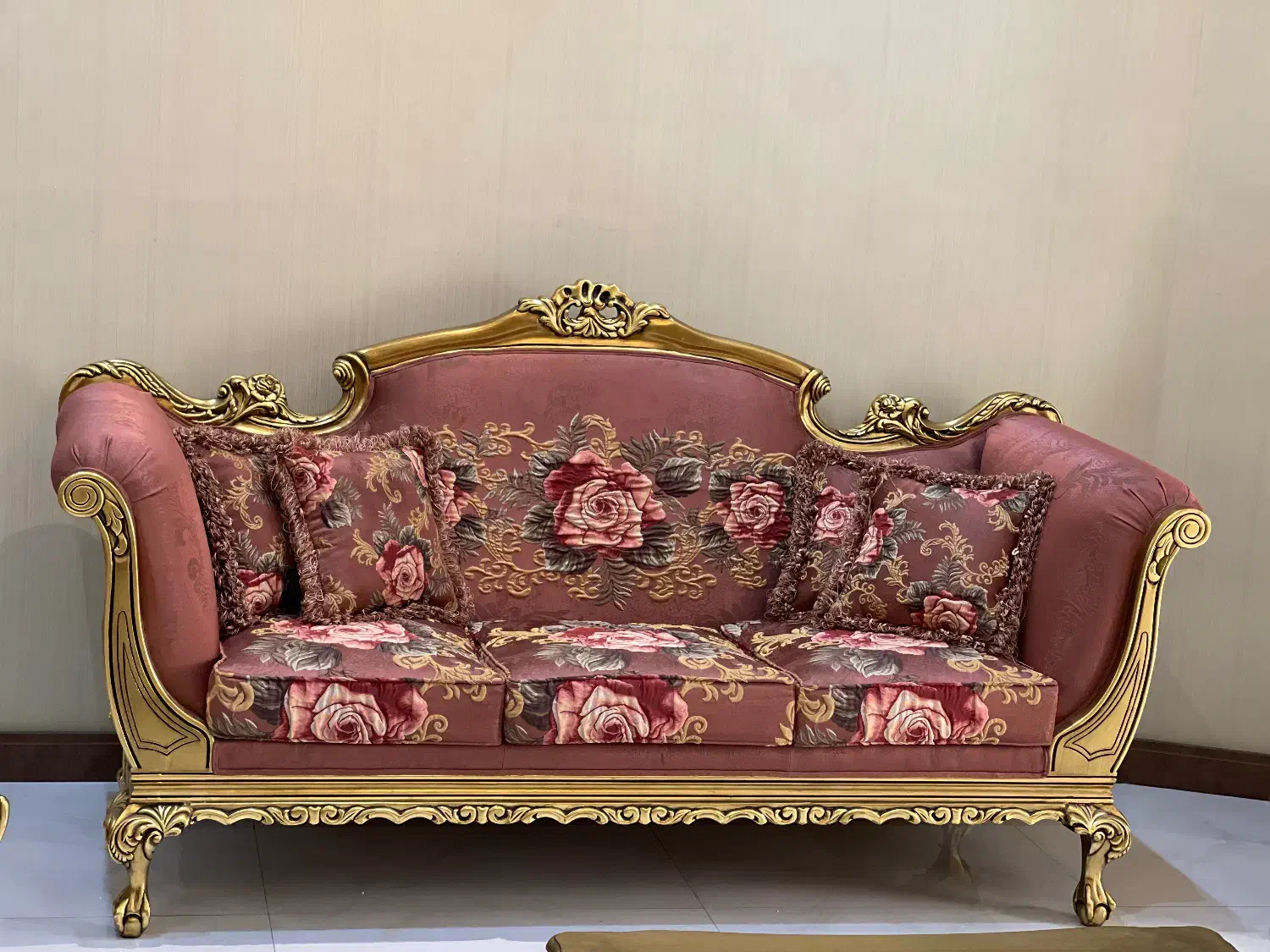 سرویس سلطنتی|مبلمان خانگی و میز عسلی|مشهد, رضاشهر|دیوار