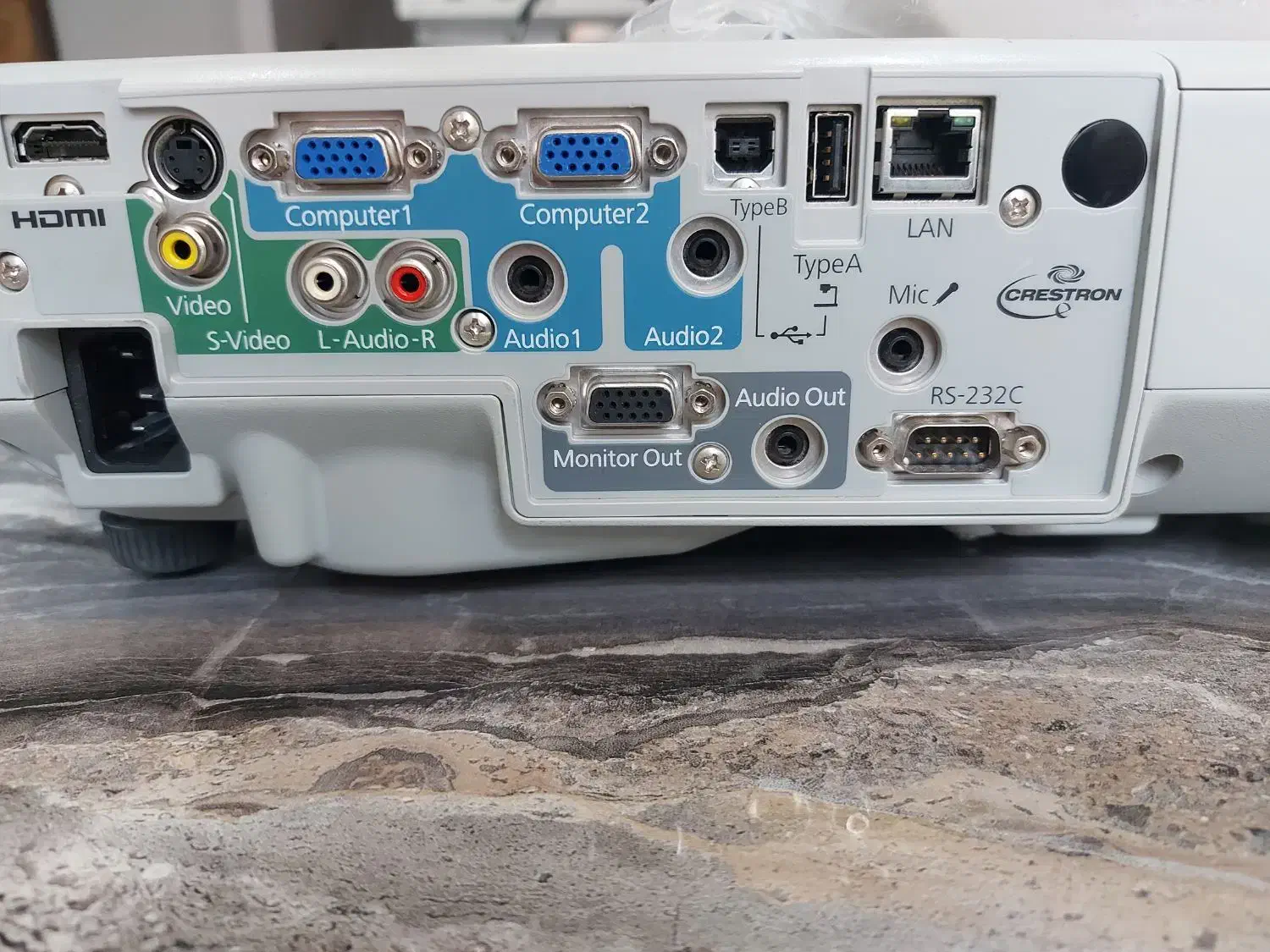 ویدئو پروژکتور EPSON|تلویزیون و پروژکتور|نوشهر, |دیوار