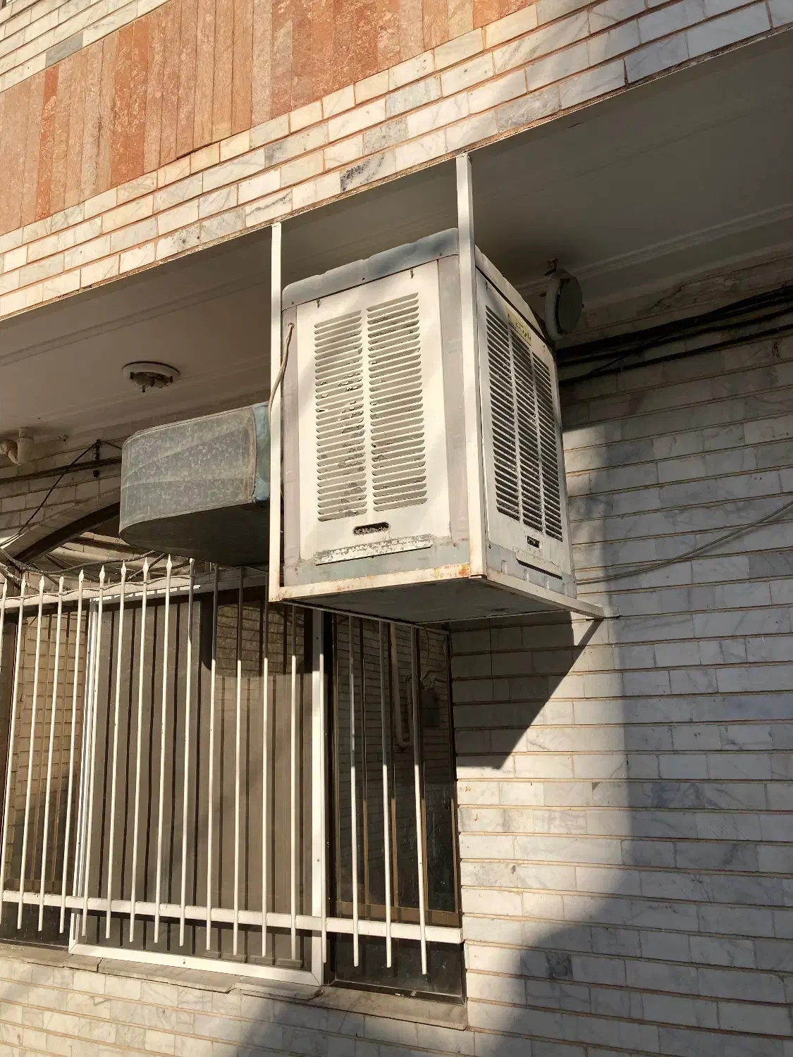 کلور ابی|کولر آبی|تبریز, |دیوار