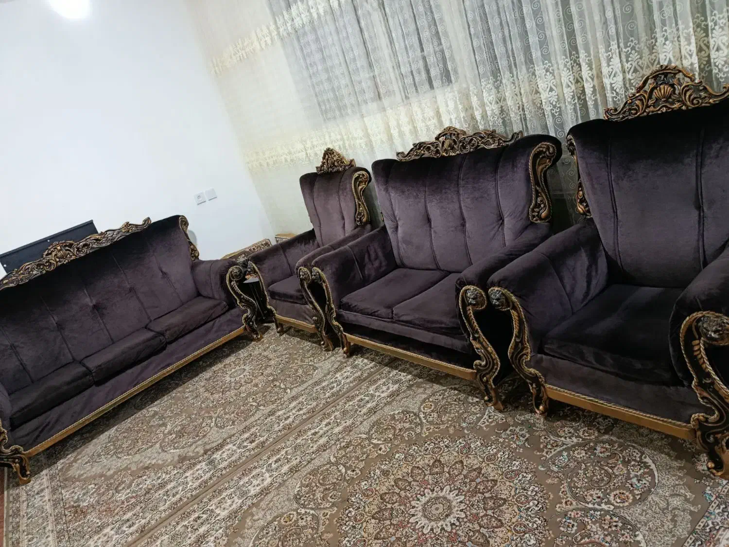 مبل هفت نفره با عسلی و میز تلویزیون|مبلمان خانگی و میز عسلی|هشتگرد, گلسار|دیوار