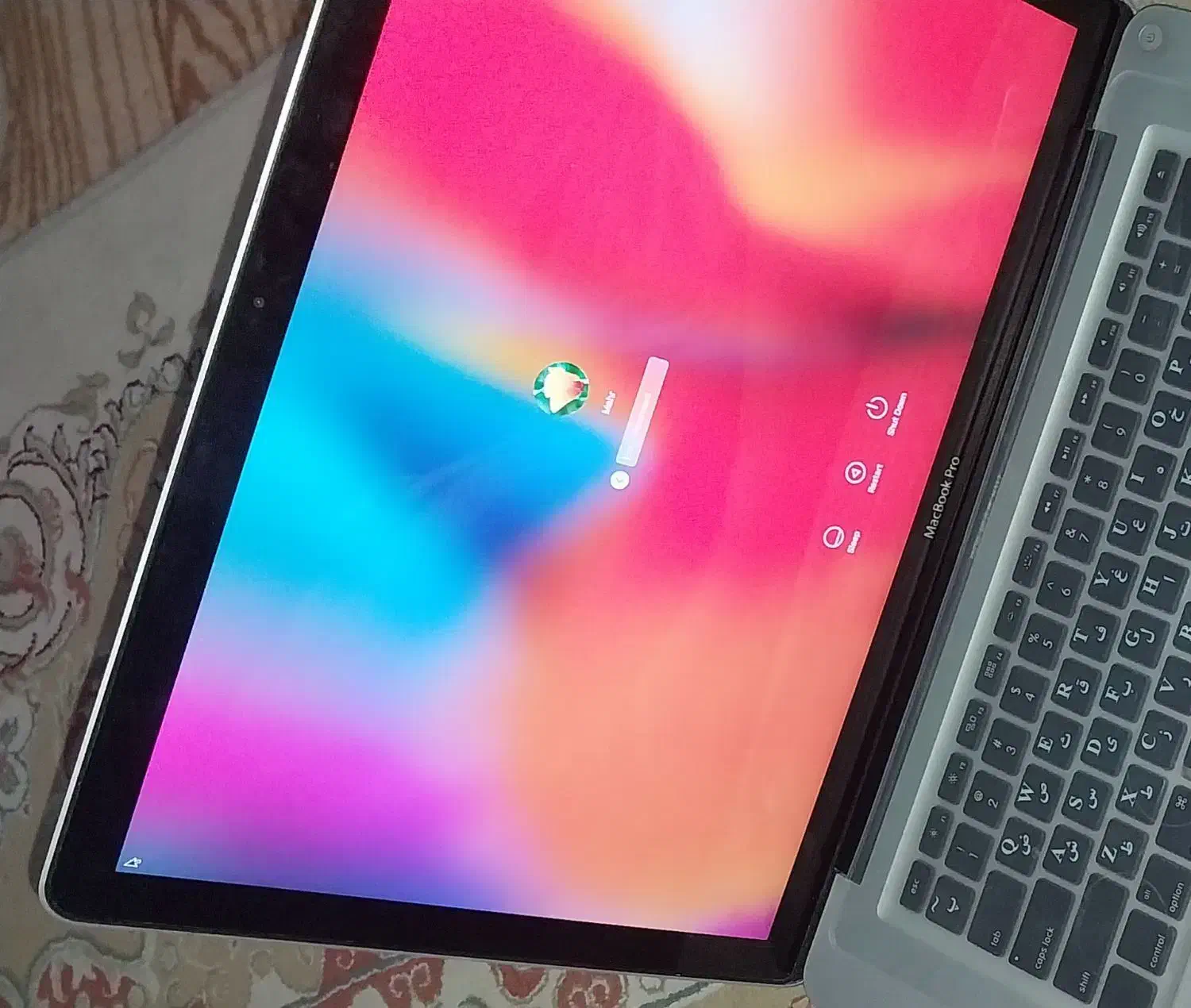 لب تاب اپل|رایانه همراه|کبودرآهنگ, |دیوار