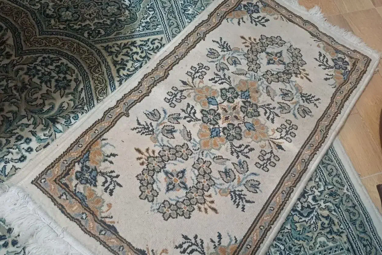 دو عدد پادری|فرش|چالوس, |دیوار
